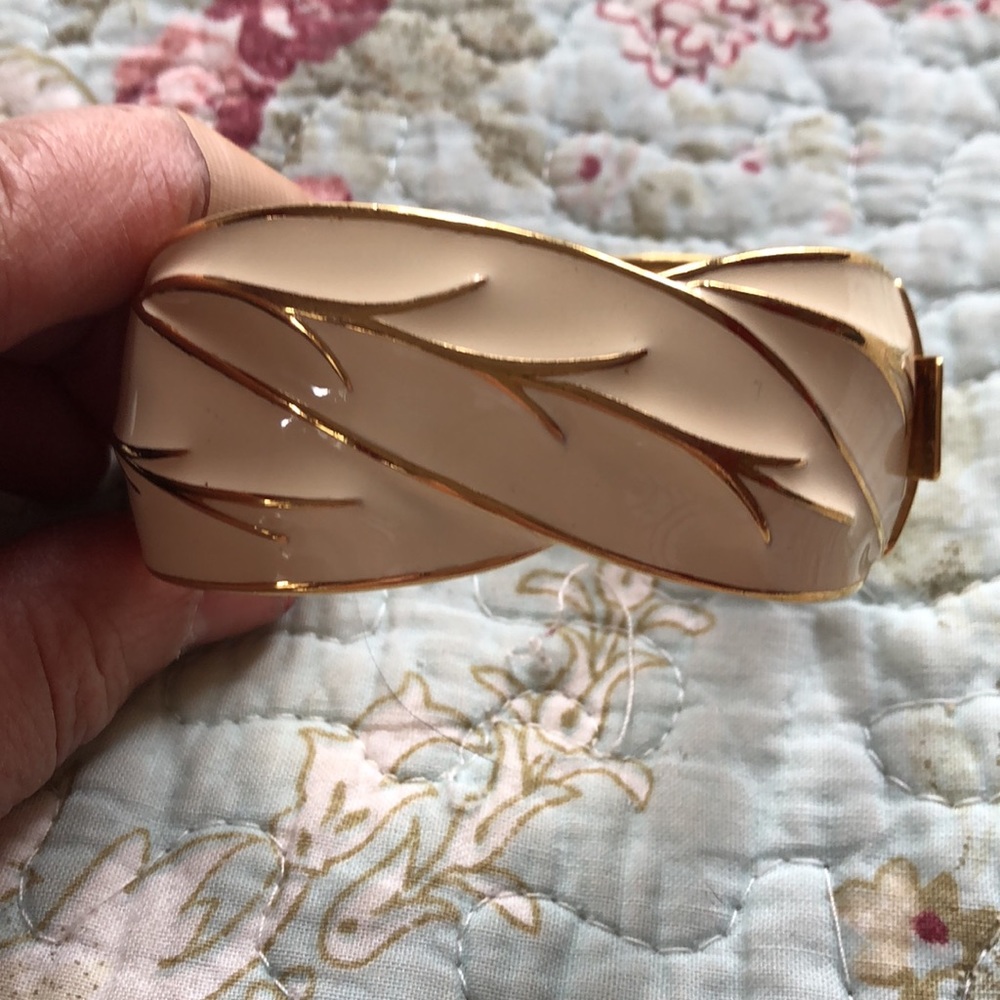 Vintage Monet bangle bracelet - Picture 5 of 10